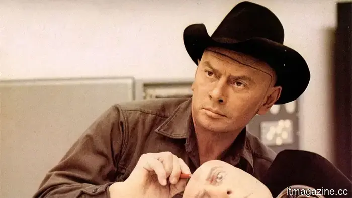 Westworld is set to receive a movie reboot, with the screenwriter of Jurassic Park involved in the project.