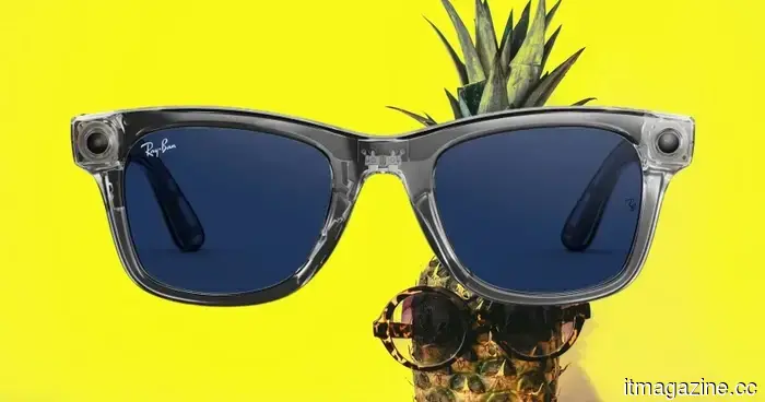 Everyone is also keeping an eye on AI smart glasses. I hope they’ll be transparent and illuminated.