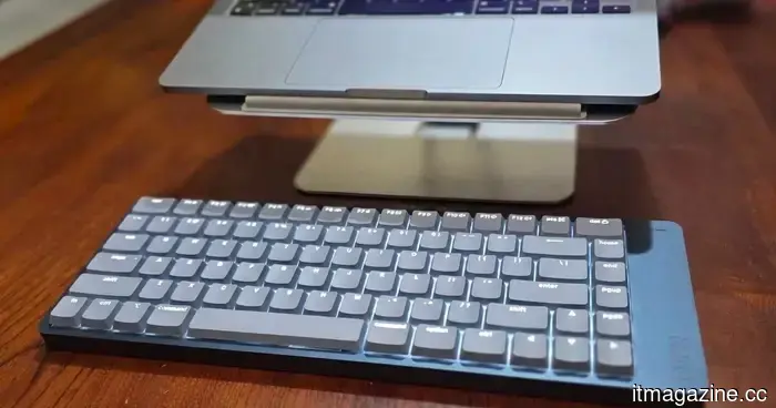 Lofree Flow 2 review: This keyboard made me feel like I typed more quickly, but it also challenged my patience.