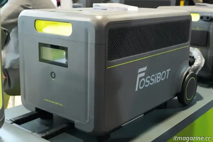 La tecnologia robusta di FOSSiBOT illustra la convergenza di potenza, visione e mobilità.