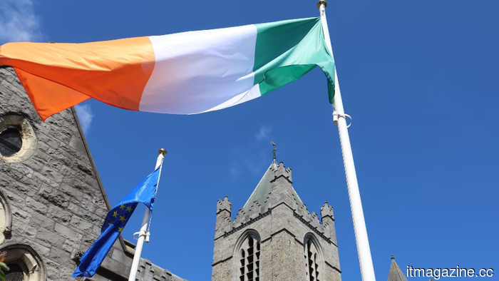 Intel invests 5 billion euros in its facility in Ireland.