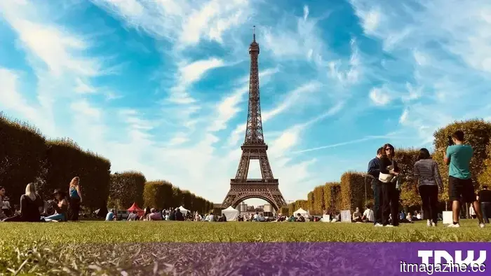 France's ban on social media for those under 15 has been overturned just two weeks before its implementation.