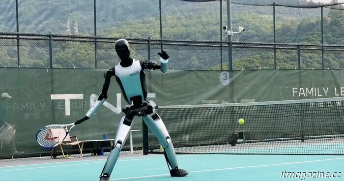 Conoce al robot humanoide que juega al tenis (casi) como un profesional.