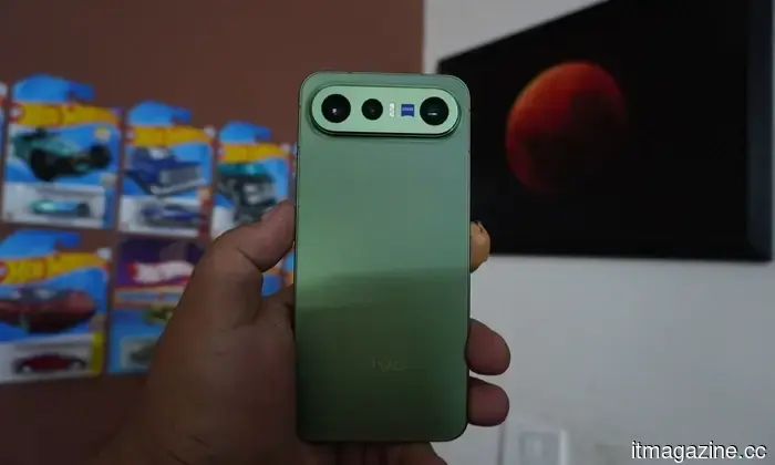 Обзор Vivo X300 FE: Компактный флагман, который я не ожидал, что мне так понравится