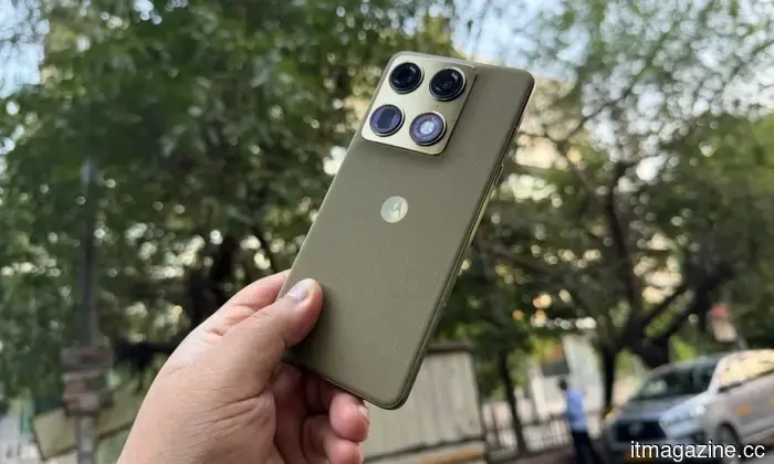 Motorola has finally created a true flagship device – and it took them several years to achieve this.