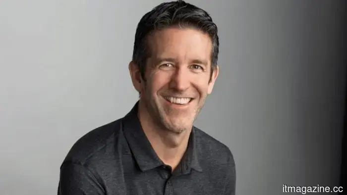 John Ternus profile: the engineer who developed Apple's hardware steps into the role of CEO, facing AI as his greatest challenge.