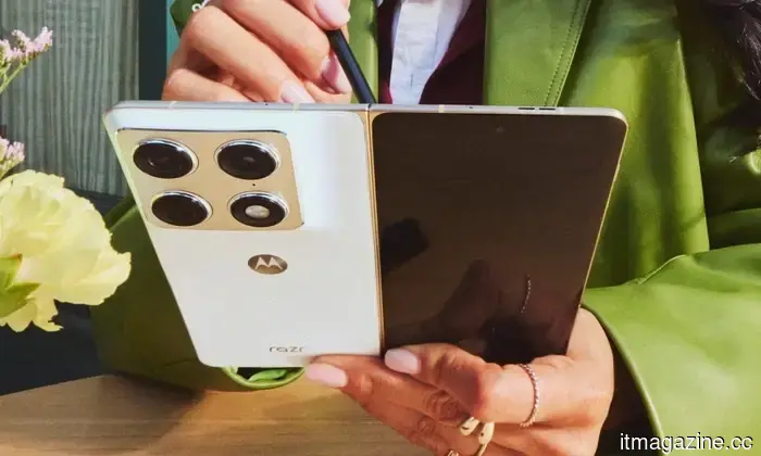 El Razr Fold de Motorola es oficial, y tiene un precio $100 menos que el Galaxy Z Fold 7.