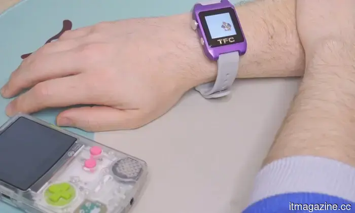 This adorable watch is actually a disguised Game Boy Color. And indeed, it can play games.