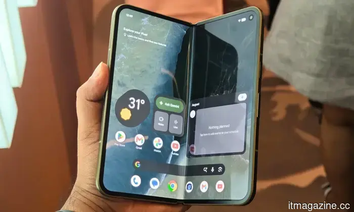 Pixel 11 Pro Fold vs. Galaxy Z Fold 8 Ultra: Google juega a lo seguro, Samsung va con todo