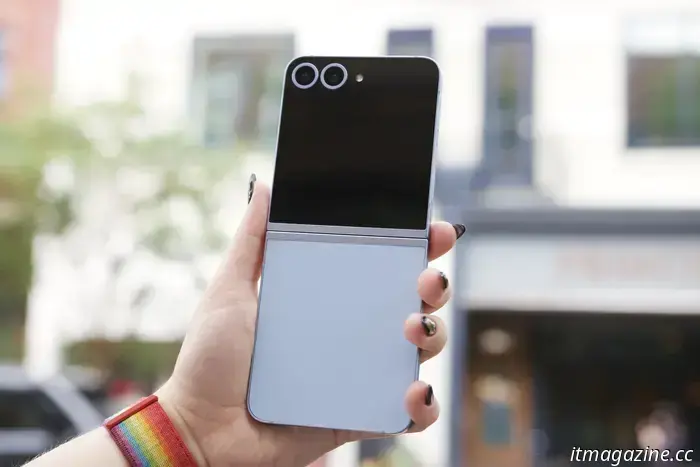 Puede voltear menos gracias a esta actualización de la pantalla del Galaxy Z Flip 7