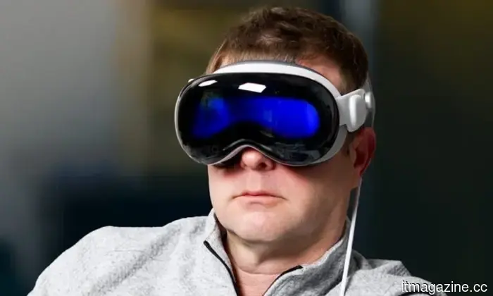 KitKat features a unique chocolate wrapper that disconnects your phone from the external environment.