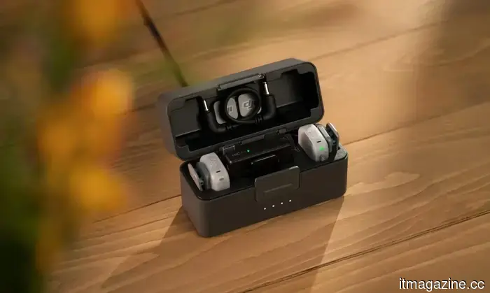 DJI Mic Mini 2 te permite combinar el color de tu micrófono con tu atuendo.