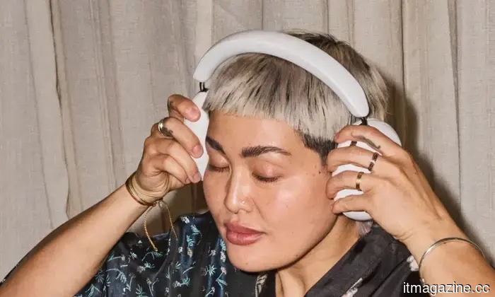 The Sonos Ace Ultra includes a feature that I wish all headphones had.