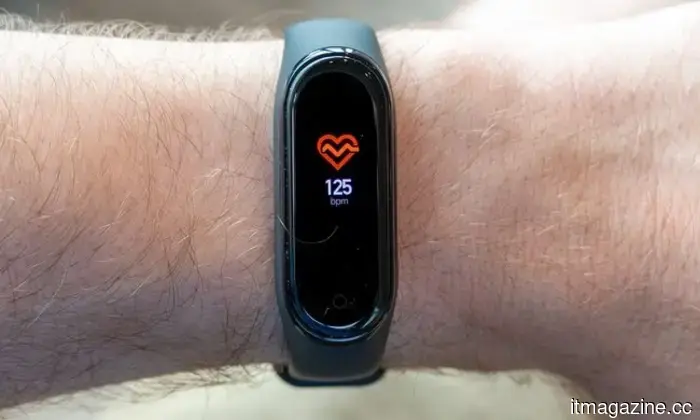 Apple chiarisce la situazione riguardo a watchOS 27 che salta diversi modelli, e puoi in parte dare la colpa all'IA per questo.