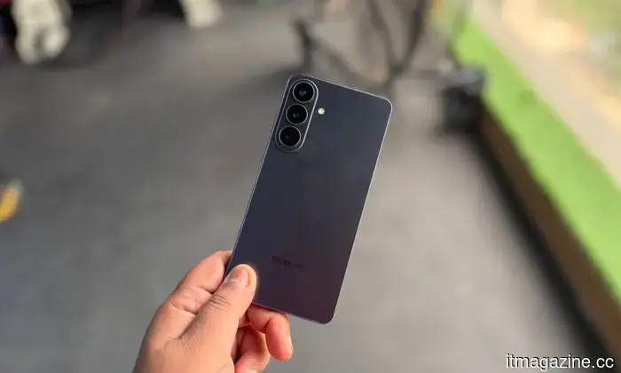 Revisión del Samsung S26 Plus: Consistentemente aburrido