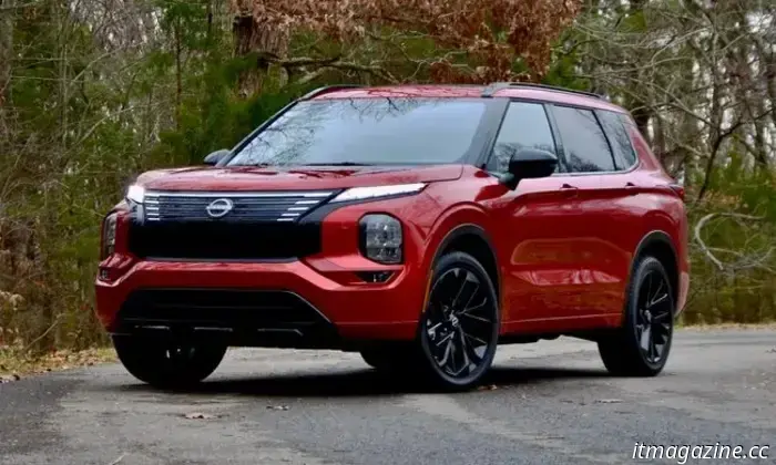 Robotaxis en acción: el Cybercab de Tesla atraviesa el tráfico de Austin