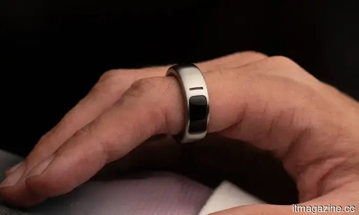 The OASIS Smart ring conceals a trackpad that enables you to control your computer with whispers.