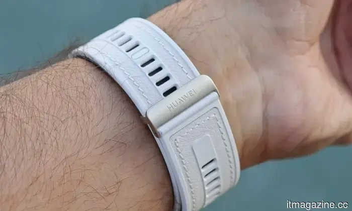 Huawei Watch D3 en mano: El smartwatch más extraño de Huawei podría ser el más inteligente.