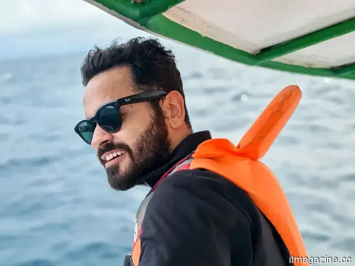 Meta’s Ray-Ban smart glasses could soon introduce new models known as Scriber and Blazer.