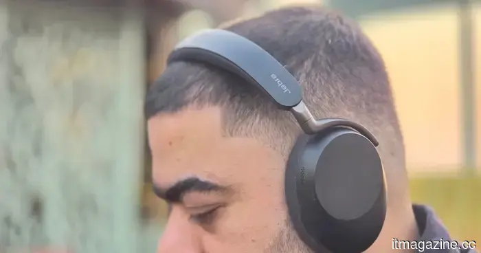 Jabra Evolve3 85 review: I was surprised to find that I really love this business headset, changing my initial opinion.