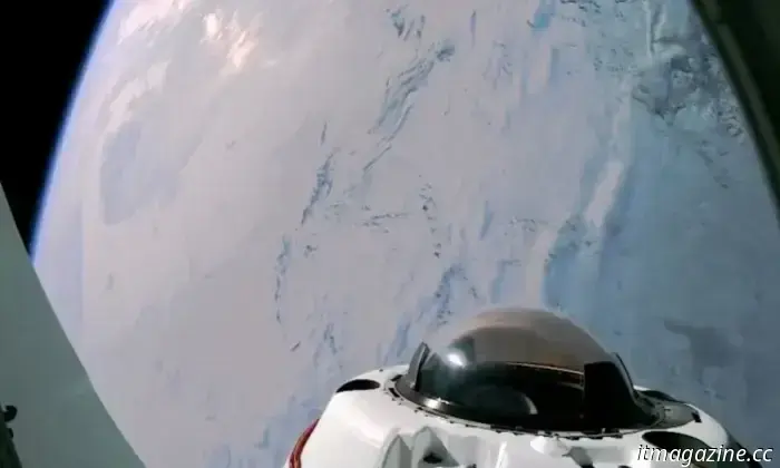 Guarda la nave spaziale di SpaceX in viaggio per il 9 ° volo di prova