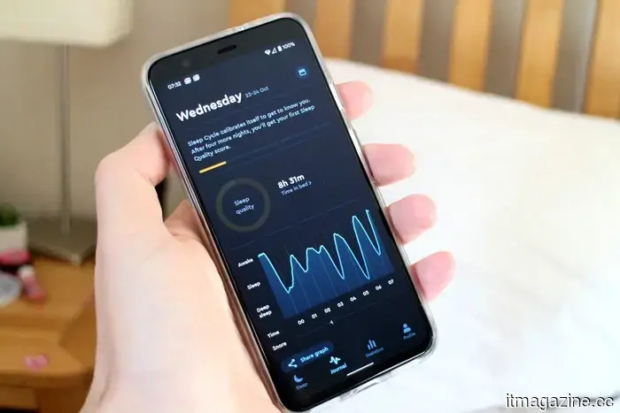 Sleep apps can be beneficial for keeping a healthy routine, but they can also add stress for those who suffer from insomnia.