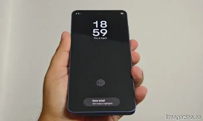 Samsung Galaxy S26 Review: This small flagship seems to be playing it a bit too safe.