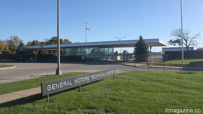 Le vendite del secondo trimestre di GM sono diminuite del quattro percento poiché la domanda di veicoli elettrici è calata e Toyota si è avvicinata.