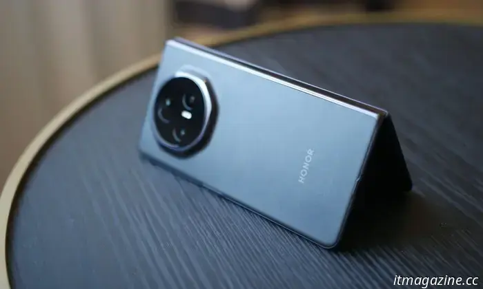 Honor Magic V4 camera leak suggerisce un altro pieghevole di riferimento