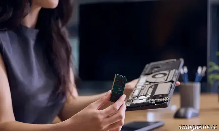 HP's latest keyboard PC aims to take the place of your traditional desktop configuration.