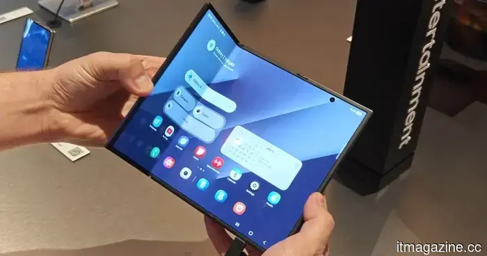 Samsung is facing a potential ban on its foldable phones in the US due to a patent conflict.