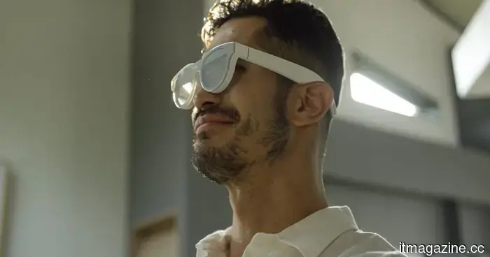 Your future AR glasses may finally eliminate the strange appearance of the real world.