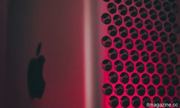 Apple's outrageous $700 wheels for its desktop computer are no longer available.