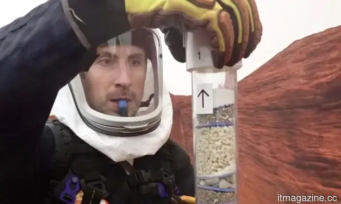 What makes this week's moon mission particularly significant for Jeremy Hansen?