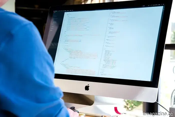 Apple might have discovered a solution to the OLED iMac’s most significant issue, but it is still several years away from being released.