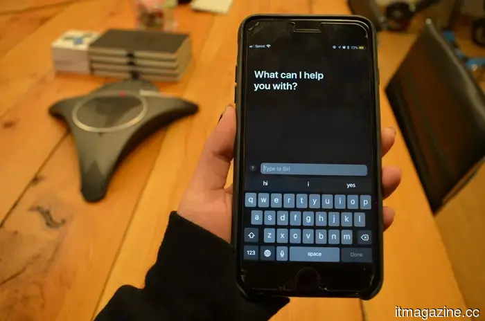 Apple sta valutando una funzione "Chiedi a Siri" che mette l'assistente ovunque sul tuo iPhone.