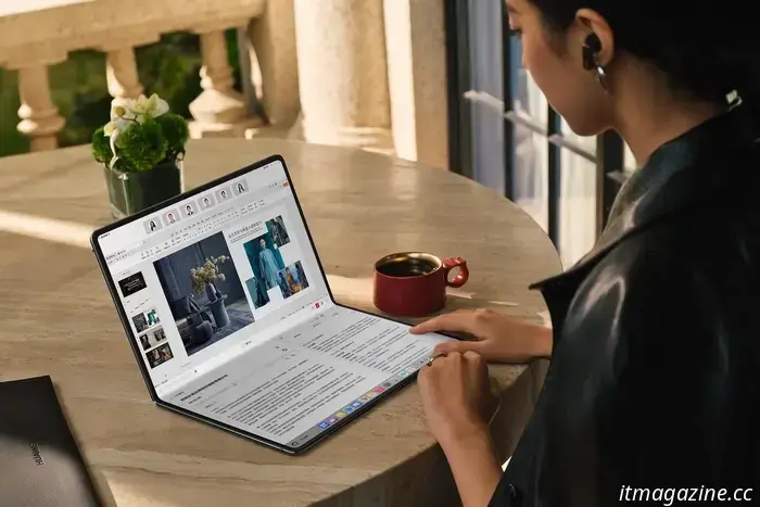 Huawei presenta el MateBook Fold con pantalla plegable