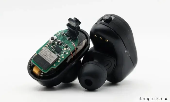 Your upcoming earbuds might be able to translate text and recognize objects for you.