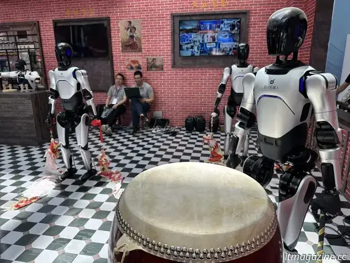 From vintage streets and robot manufacturing to robot boxing, WAIC 2025 showcases the newest advancements in robotics technology from China.
