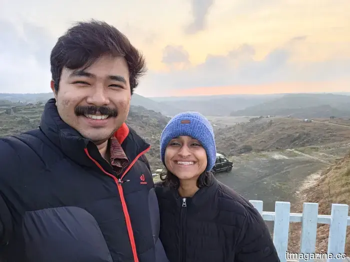 Samsung Galaxy S26 Review: This small flagship seems to be playing it a bit too safe.