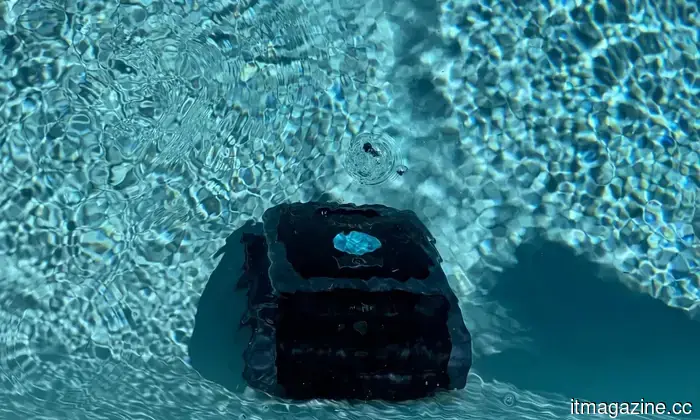 Aiper Scuba V3 Review: At last, a pool robot that truly has intelligence.