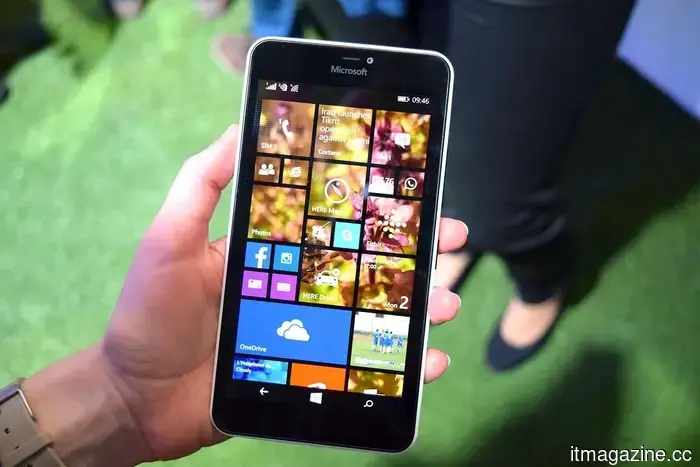 Microsoft почти создала этот Surface Phone, а затем убила его