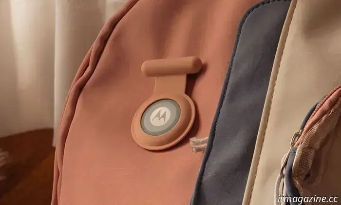 Moto Tag 2 va oltre il tracciamento degli oggetti e dura molto più a lungo degli AirTags