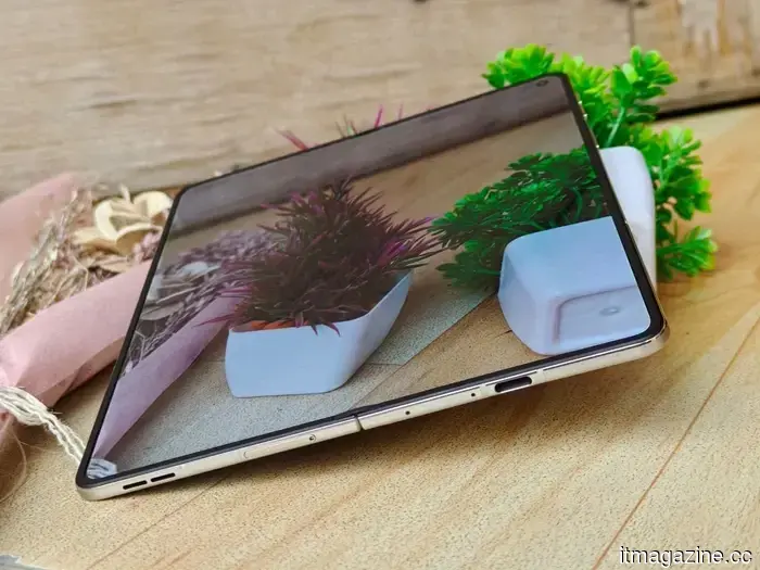 Era escéptico sobre el Motorola Razr Fold, pero superó con creces la maldición de la primera generación.