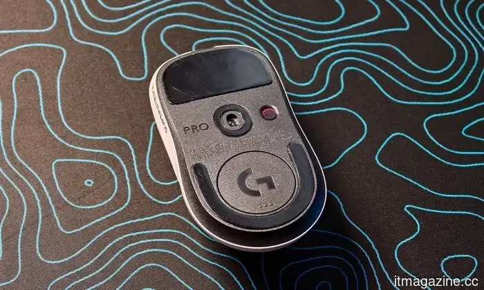Il PRO X2 SUPERSTRIKE di Logitech colpisce in modo diverso — e mi ha fatto ripensare al clic.
