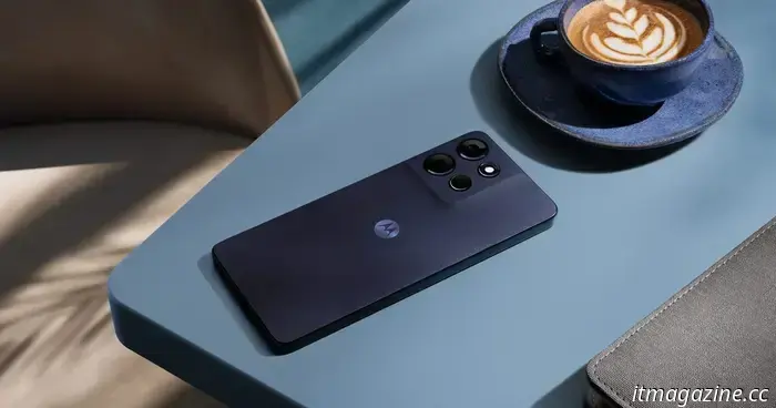 В США наконец-то можно купить новейший бюджетный телефон Motorola.