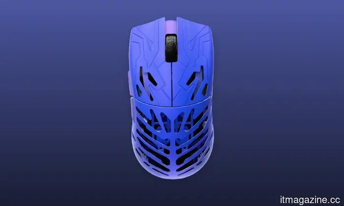 Pwnage's latest gaming mouse allows users to modify the click force and travel distance using a screwdriver.
