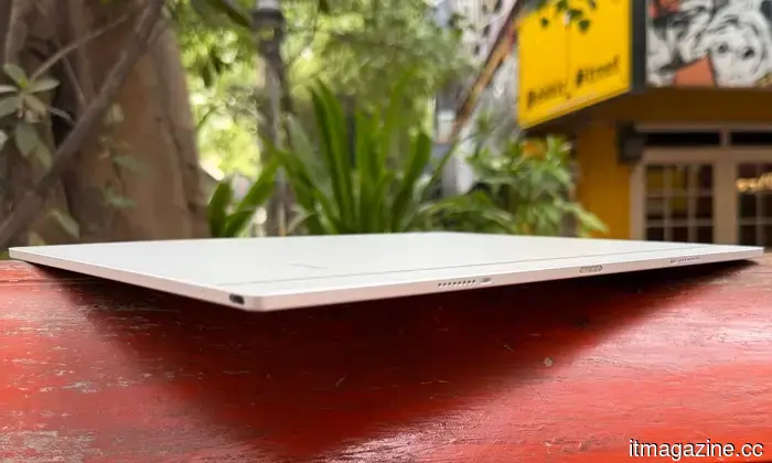Onyx Boox Note Max review: A year later, I still adore this oversized e-reader that tries to act like a laptop, but ultimately falls short.
