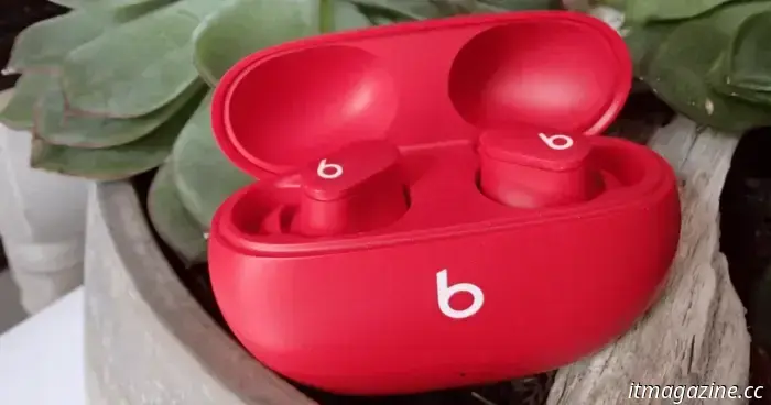 Questi auricolari Beats a cancellazione di rumore sono in vendita per today 100 oggi
