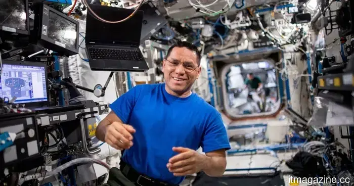 Astronauts aboard the ISS are set to receive an upgraded laptop from HP.